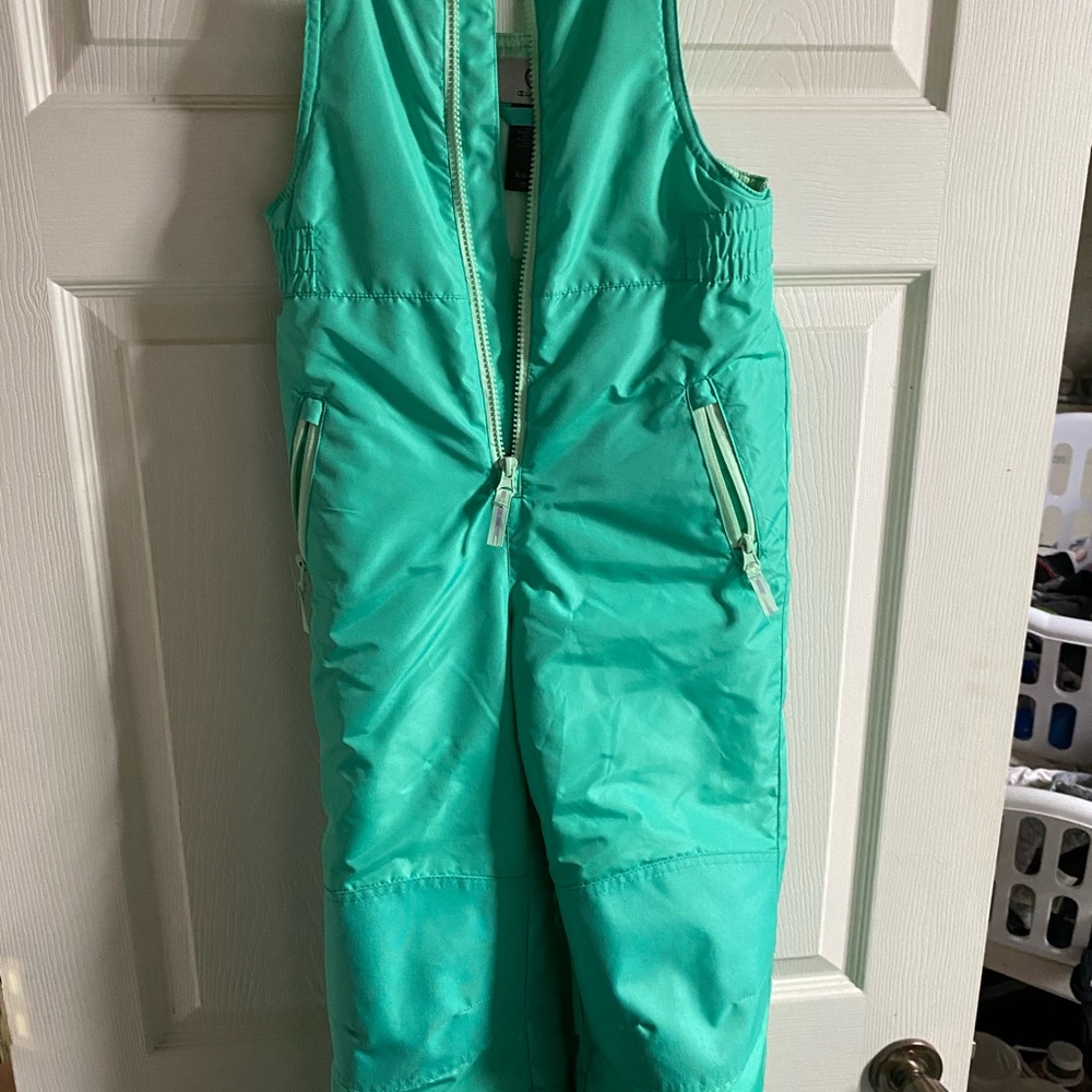 Teal snow pants/overalls.  Like new!!